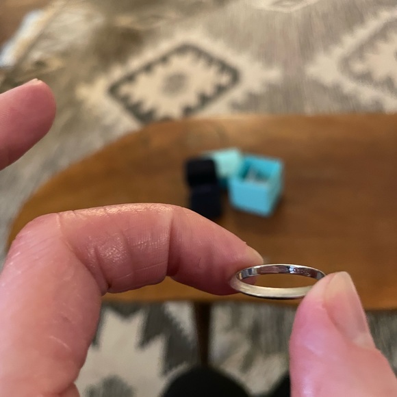 Tiffany and Co platinum knife edge wedding band - Picture 6 of 8